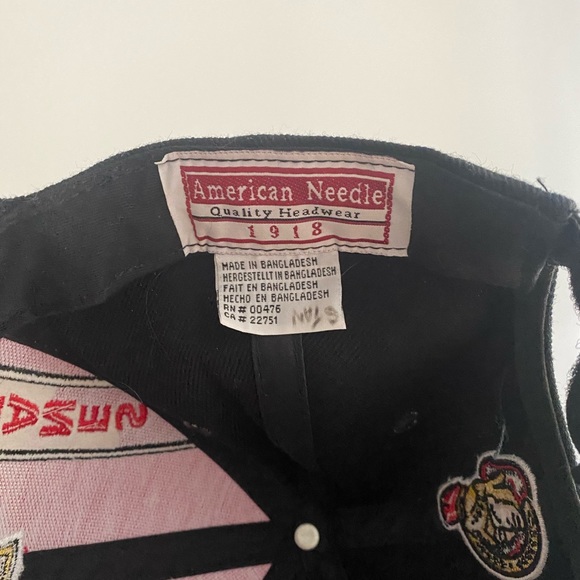 NHL Ottawa Senators Hat - Picture 4 of 4